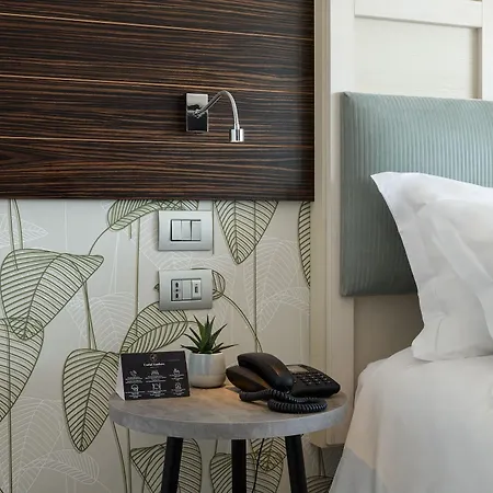 Hotel Western Quid Venice 4*
